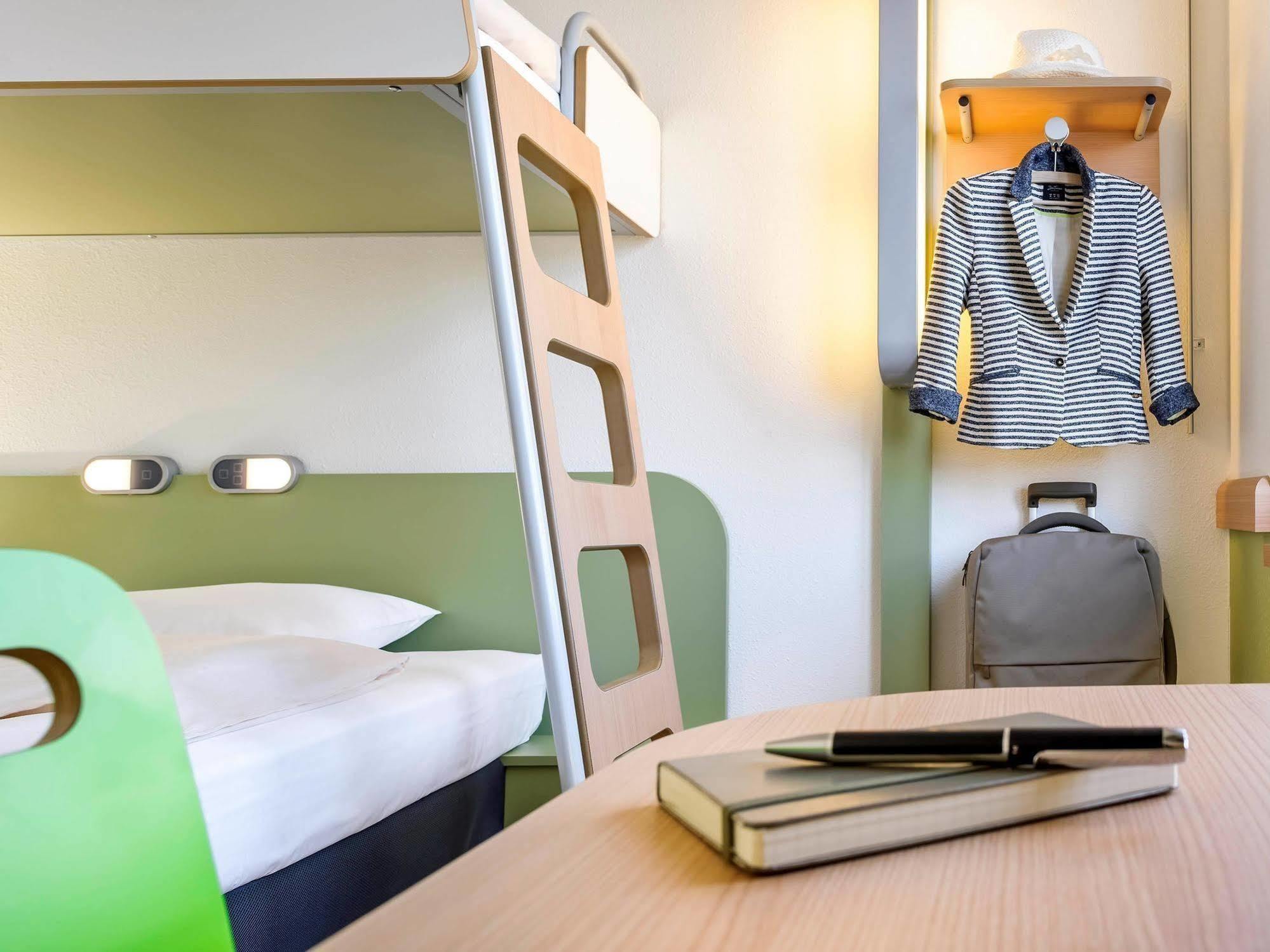 Ibis Budget Colmar Centre Gare Exterior foto
